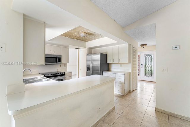 1586 Old Cypress Trl 1, Wellington, FL 33414