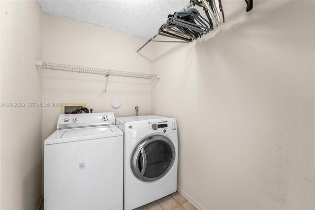 1586 Old Cypress Trl 1, Wellington, FL 33414