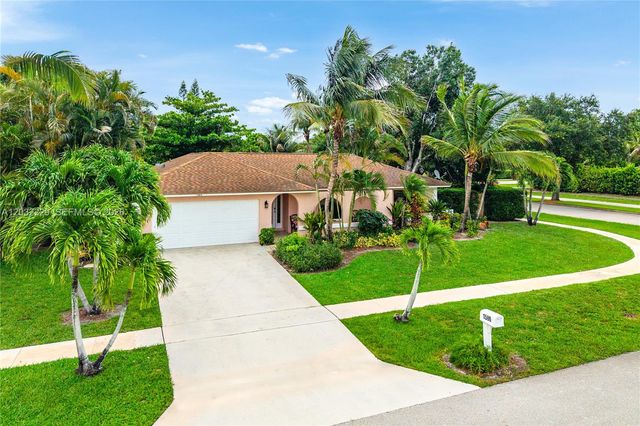 1586 Old Cypress Trl 1, Wellington, FL 33414