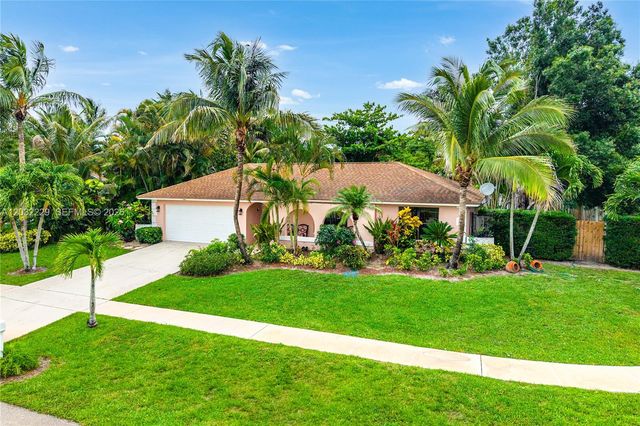 1586 Old Cypress Trl 1, Wellington, FL 33414