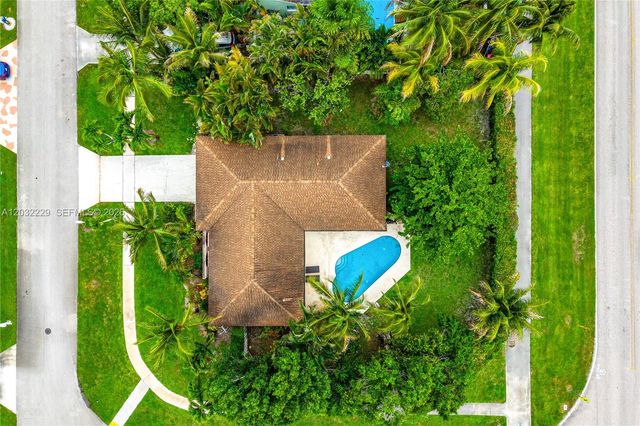 1586 Old Cypress Trl 1, Wellington, FL 33414