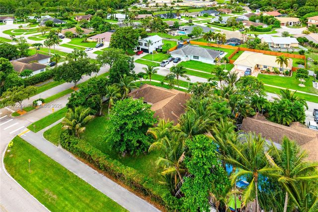 1586 Old Cypress Trl 1, Wellington, FL 33414