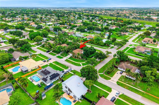 1586 Old Cypress Trl 1, Wellington, FL 33414