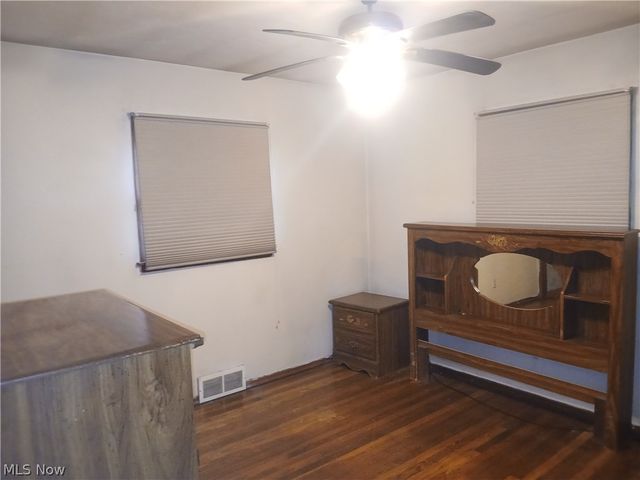 1010 Burlington Street, Youngstown, OH 44510