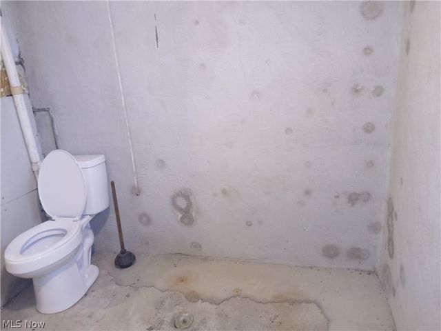 1010 Burlington Street, Youngstown, OH 44510