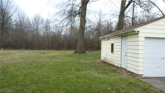 1010 Burlington Street, Youngstown, OH 44510