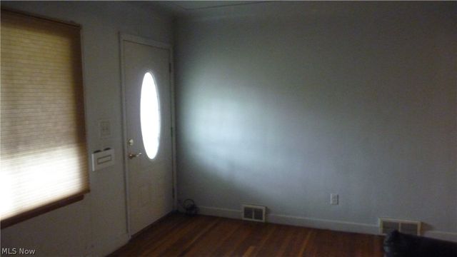 1010 Burlington Street, Youngstown, OH 44510