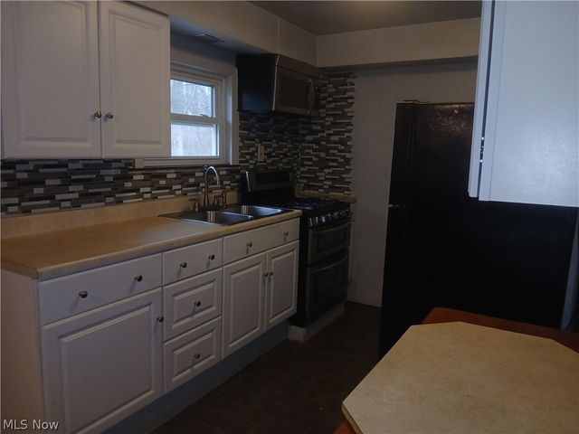 1010 Burlington Street, Youngstown, OH 44510