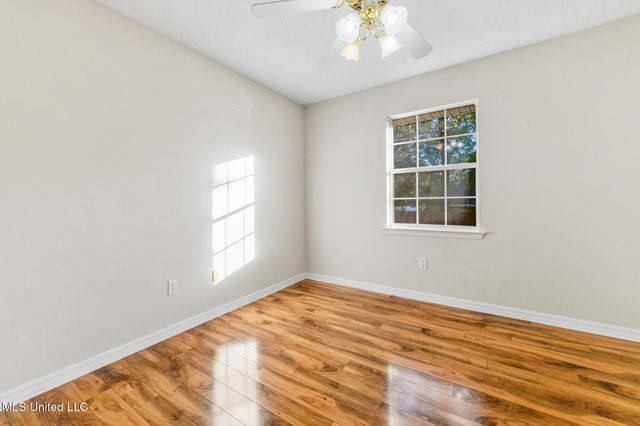 552 Hanauma Court, Diamondhead, MS 39525