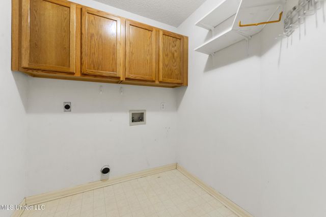 552 Hanauma Court, Diamondhead, MS 39525