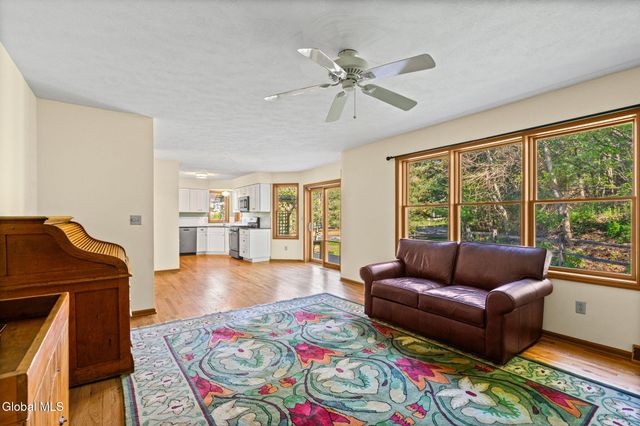 107 Fox Run Drive, Guilderland, NY 12303