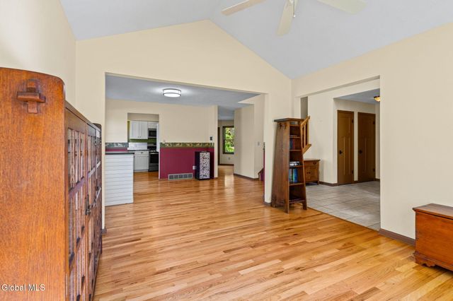 107 Fox Run Drive, Guilderland, NY 12303