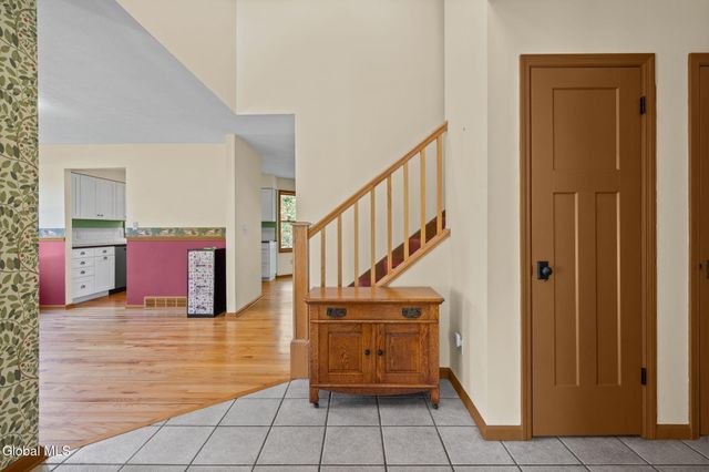 107 Fox Run Drive, Guilderland, NY 12303