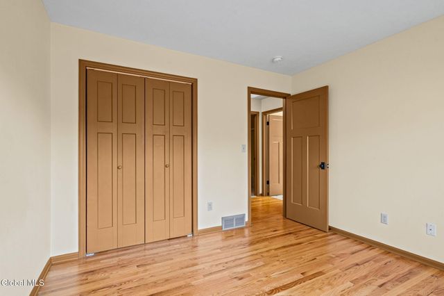 107 Fox Run Drive, Guilderland, NY 12303