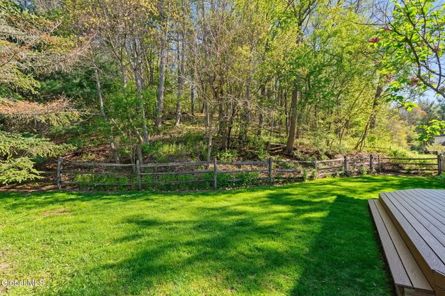 107 Fox Run Drive, Guilderland, NY 12303