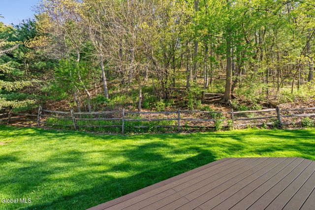 107 Fox Run Drive, Guilderland, NY 12303