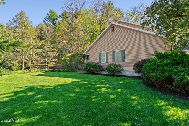 107 Fox Run Drive, Guilderland, NY 12303