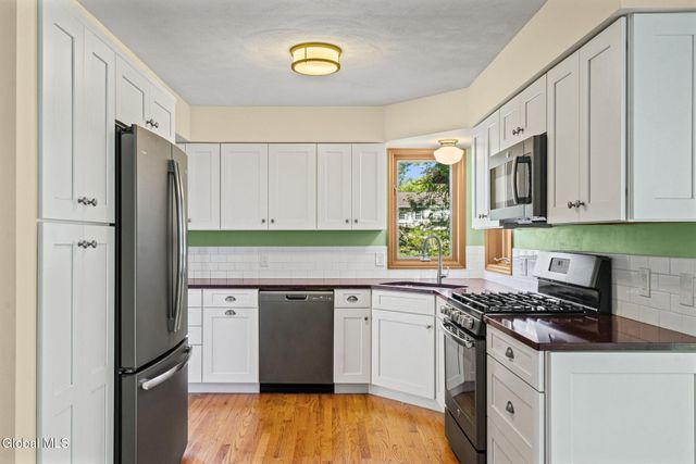 107 Fox Run Drive, Guilderland, NY 12303