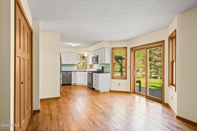 107 Fox Run Drive, Guilderland, NY 12303