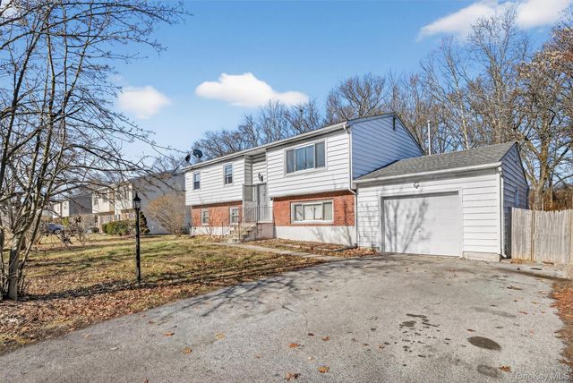 129 Vails Gate Heights Drive, New Windsor, NY 12553