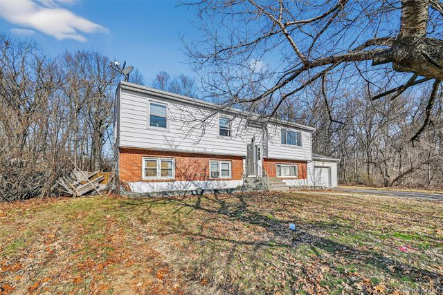 129 Vails Gate Heights Drive, New Windsor, NY 12553