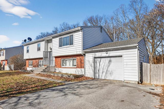 129 Vails Gate Heights Drive, New Windsor, NY 12553