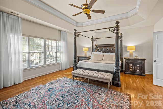 16532 Flintrock Falls Lane, Charlotte, NC 28278