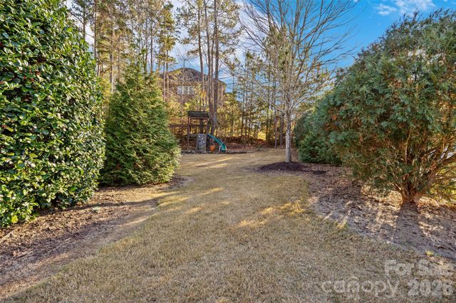 16532 Flintrock Falls Lane, Charlotte, NC 28278