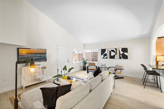 27105 Ayamonte, Mission Viejo, CA 92692