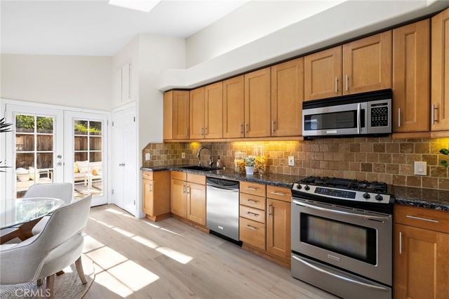 27105 Ayamonte, Mission Viejo, CA 92692