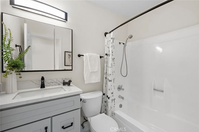 27105 Ayamonte, Mission Viejo, CA 92692