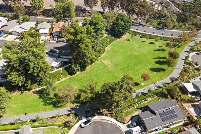 27105 Ayamonte, Mission Viejo, CA 92692