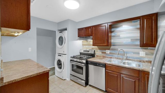 120 New Orleans Street, Schererville, IN 46375