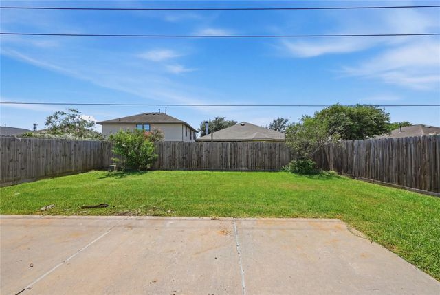 7827 Raven Creek Lane, Cypress, TX 77433