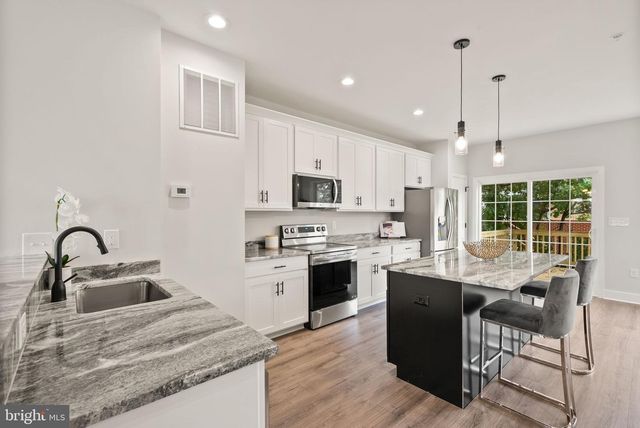 4923 DEVITT PL, Oxon Hill, MD 20745