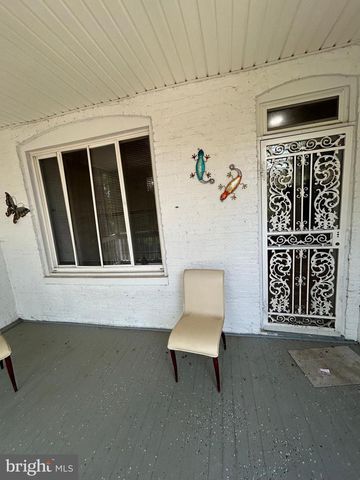 2811 W LAFAYETTE AVE, Baltimore, MD 21216