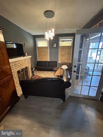 2811 W LAFAYETTE AVE, Baltimore, MD 21216