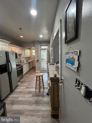2811 W LAFAYETTE AVE, Baltimore, MD 21216