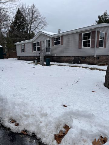 13 South Cranberry Lane, Rochester, NH 03867