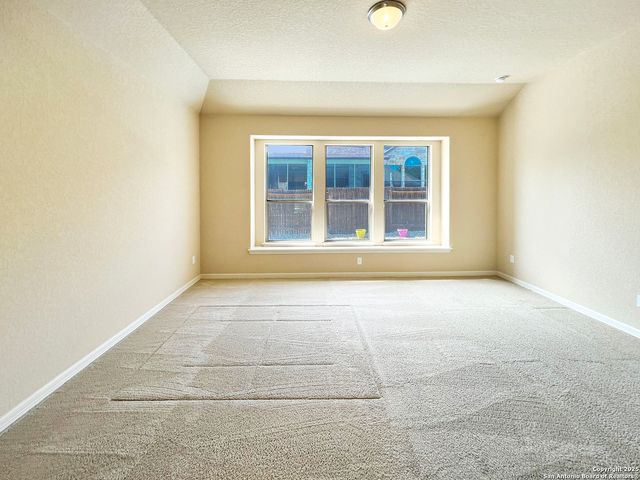 1017 Chloe Ct, Schertz, TX 78154