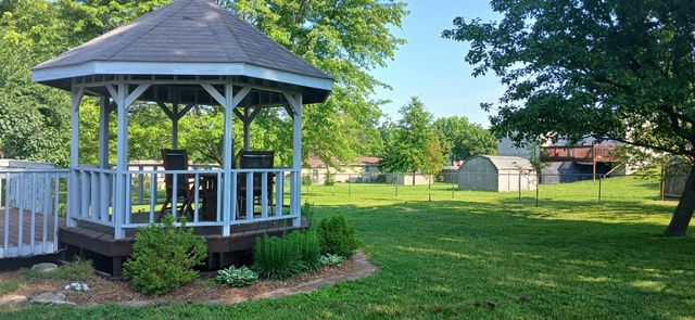 961 E SHALIMAR DR, Columbia, MO 65202