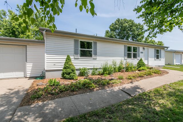 961 E SHALIMAR DR, Columbia, MO 65202