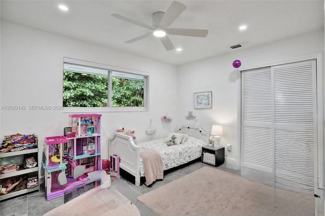 13820 SW 73rd Ave, Palmetto Bay, FL 33158