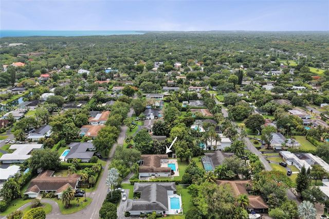 13820 SW 73rd Ave, Palmetto Bay, FL 33158