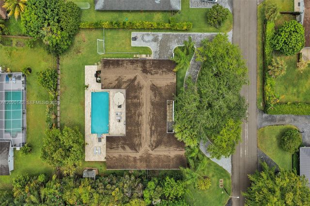 13820 SW 73rd Ave, Palmetto Bay, FL 33158