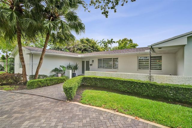 13820 SW 73rd Ave, Palmetto Bay, FL 33158