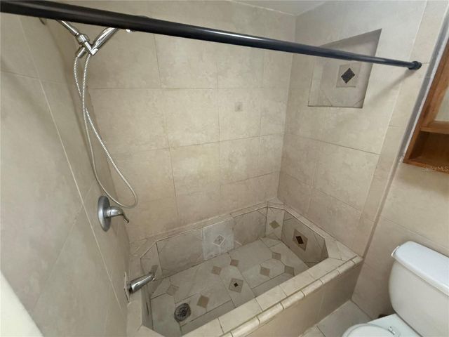 870 VILLAGE LAKE TERRACE N 101, St Petersburg, FL 33716