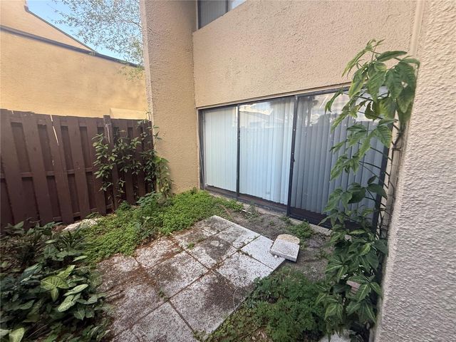 870 VILLAGE LAKE TERRACE N 101, St Petersburg, FL 33716