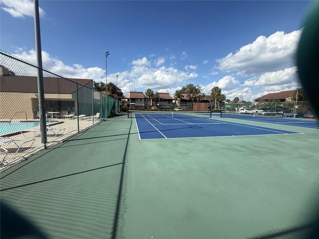 870 VILLAGE LAKE TERRACE N 101, St Petersburg, FL 33716