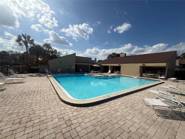 870 VILLAGE LAKE TERRACE N 101, St Petersburg, FL 33716